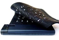 Клавиатура, которую при желании можно свернуть и убрать в карман. Фото с сайта Newsru.com